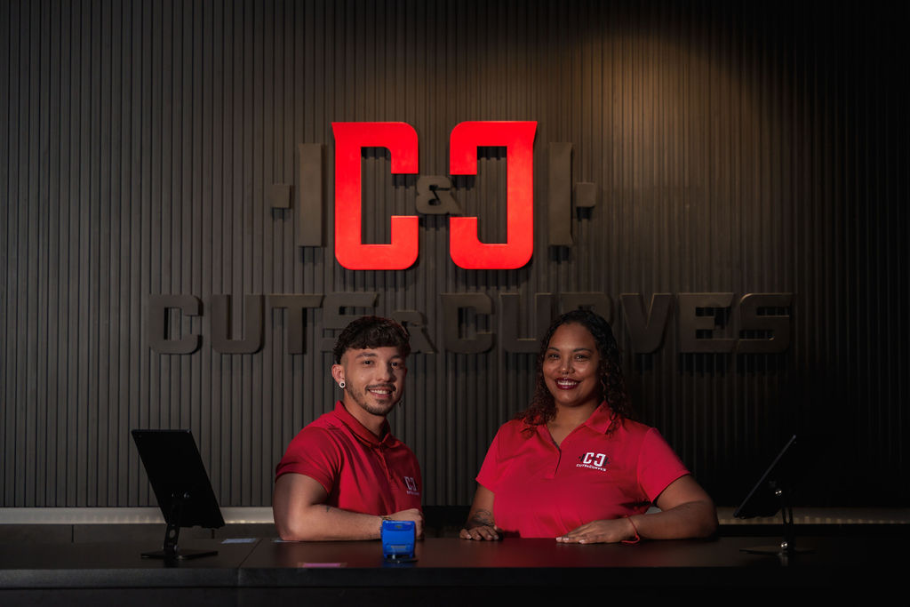 Cuts & Curves reception team